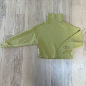 RHONE Women's Dream Glow Mockneck - Chartreuse - Size XS